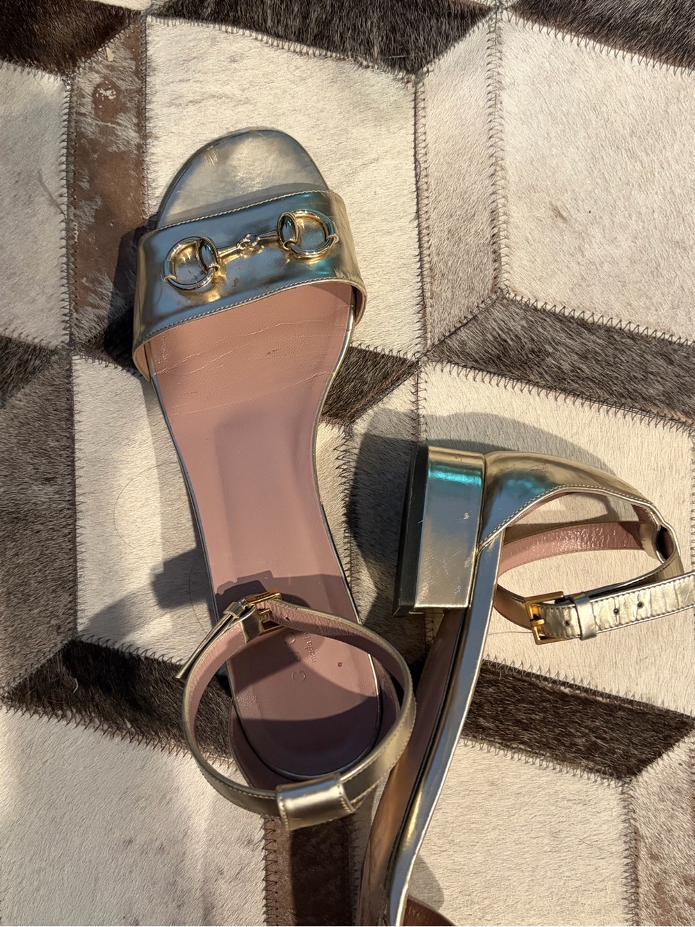 Gucci Metallic Gold Ankle-Strap Leather Sandals 38.5 - Picture 5 of 5